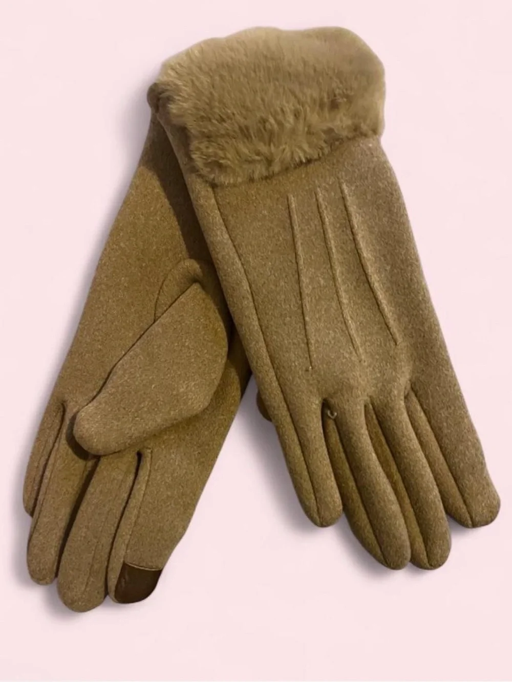 Jack & missy “socialite” Women’s Camel Faux-Fur Cuff Gloves